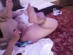 Sperme aux pieds d'une jeune film x amateur fille