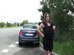 Ils ont film porno amateur complet évacué une femme dans un taxi